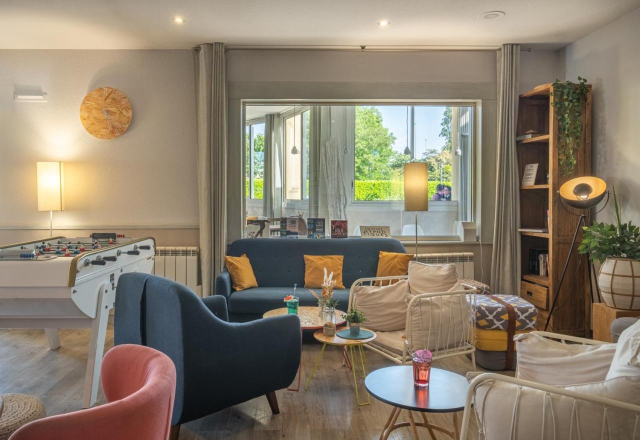 Kyriad Lyon Est - Bron Eurexpo Le Cottage Экстерьер фото